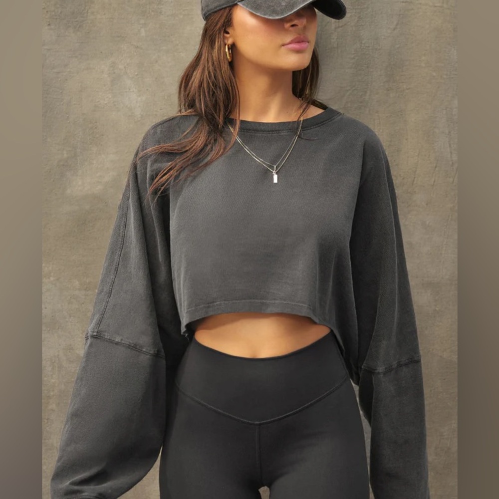 Joah Brown SLOUCHY CROP LONG SLEEVE in washed black cotton